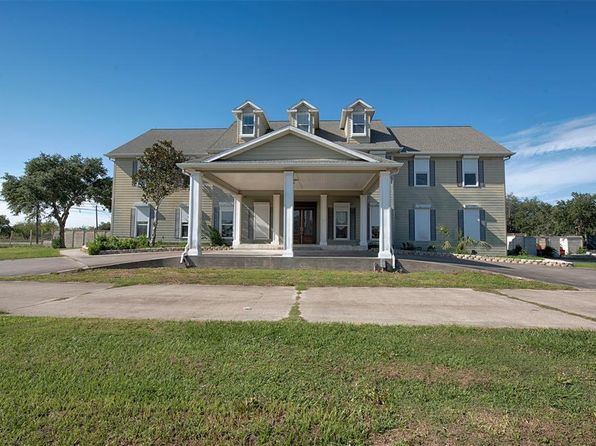 2293 E Bayshore Dr