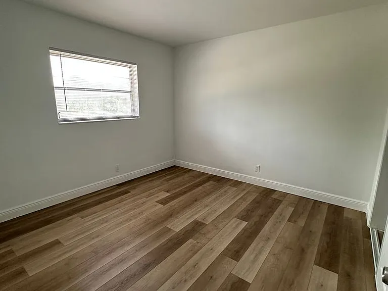 Community Acres Apartments — Photo 6