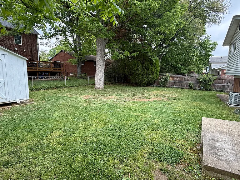 417 Eisner St — Photo 23