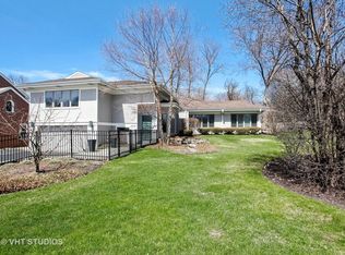 1000 Elm Ridge Dr, Glencoe, IL 60022