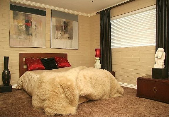 Master Suite- New Carpet, Crownmolding, EXQUISITE
