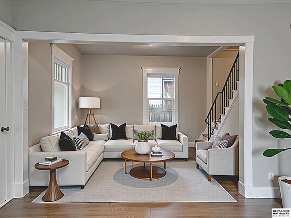 4th image of 4531 N 39th St