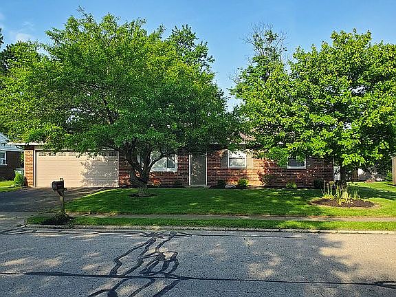 2nd image of 2403 Saint Andrews Dr