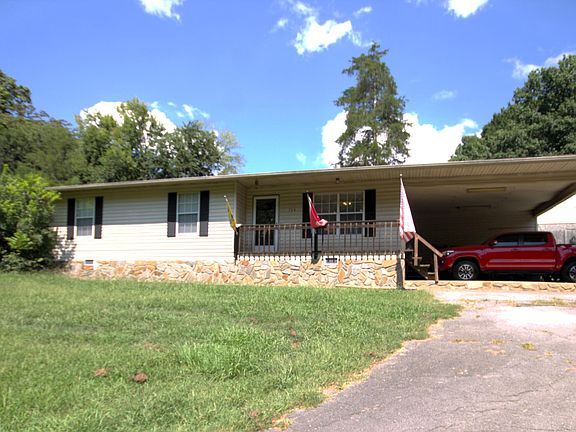 2nd image of 724 Lower Quarry Rd