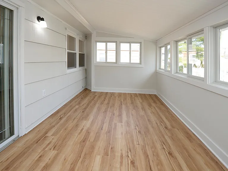 43 Spruce Ave — Photo 14