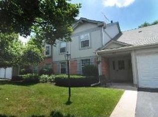 1588 Stonehill C #C, Wheaton, IL 60189