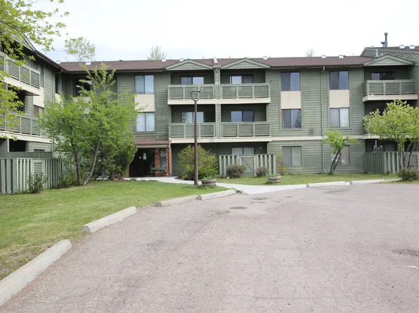 185 Chamberlain Cres #302, Tumbler Ridge, BC V0C 2W0