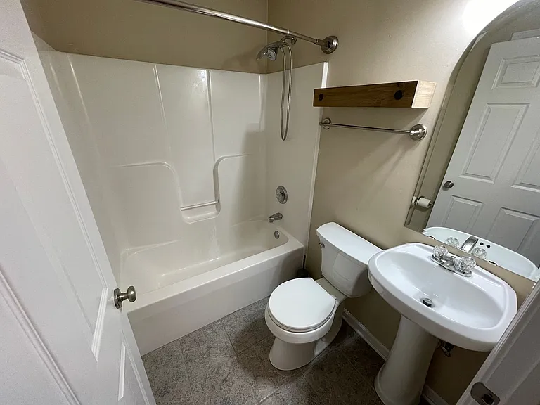 1547 Overlook Cir — Photo 20