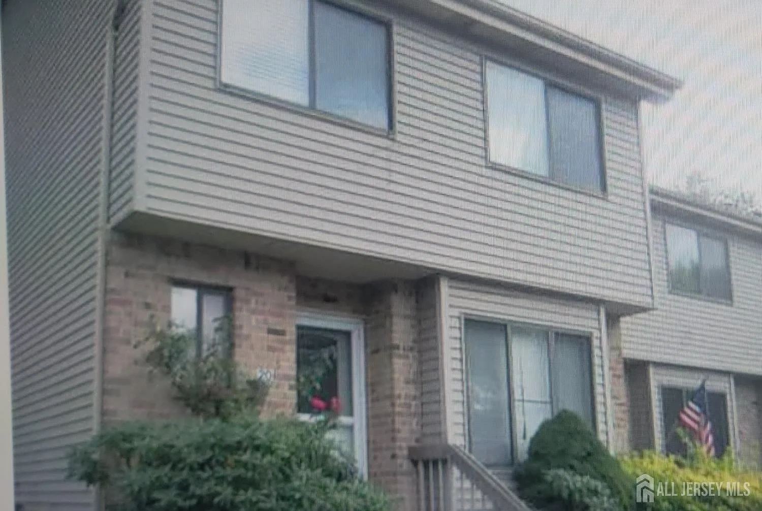 3 bed, 2.5 bath, 1245 sqft, $2,800 — Photo 1