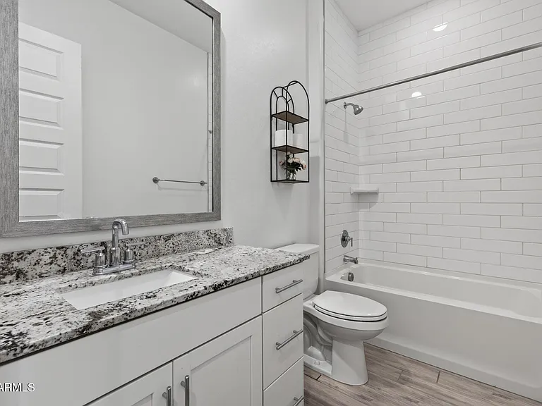 203 E Birchwood Pl — Photo 42