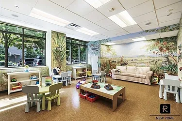 Rented by R New York