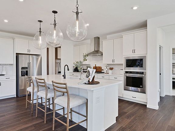 7th image of this home