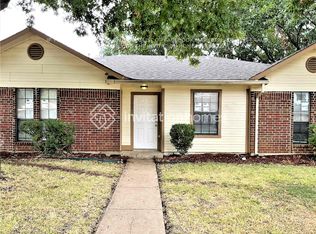 2438 Deer Run, Lewisville, TX 75067