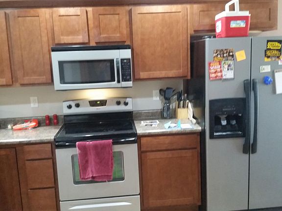 4th image of 256 Woodfield Dr #1