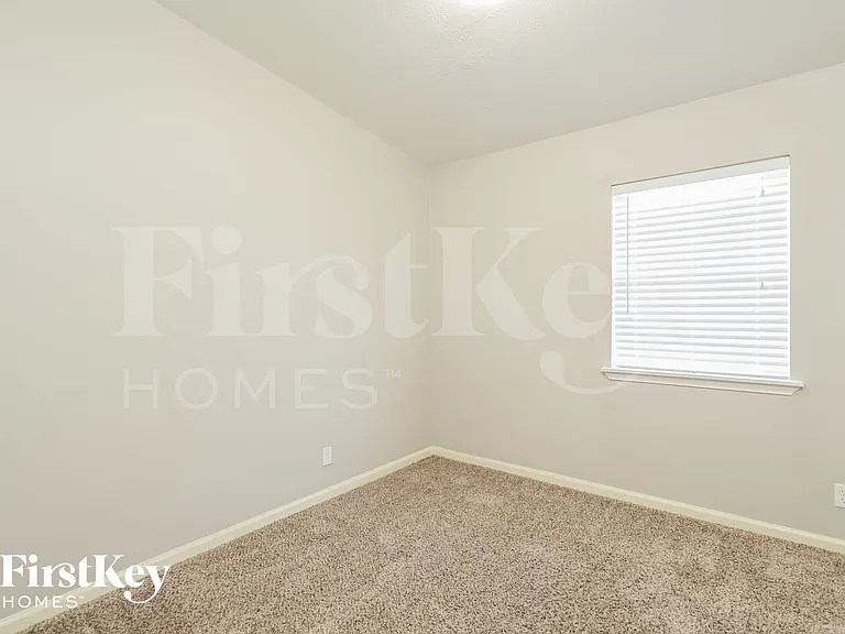 6127 Bright Valley Dr — Photo 11