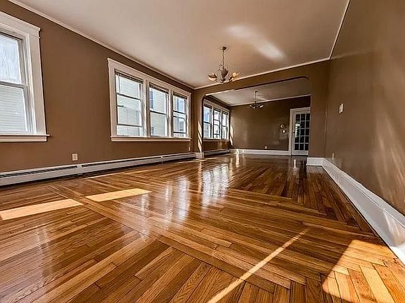 2nd image of 364 Academy Ave #1