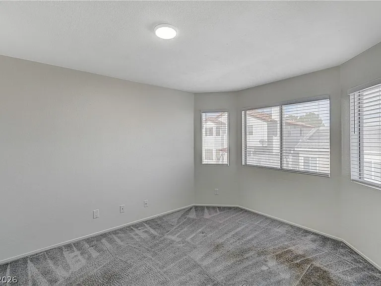 2920 Caressa Ct — Photo 38