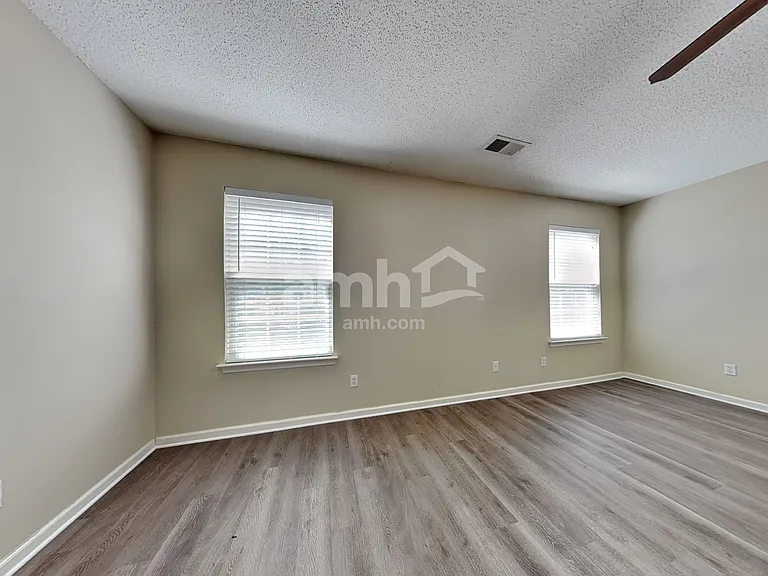 7 Holly Springs Cir — Photo 12