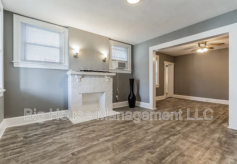 4806 Liberty Heights Ave #1 — Photo 2