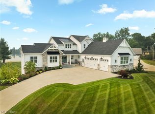5768 Springlake Rd NW, Canton, OH 44718