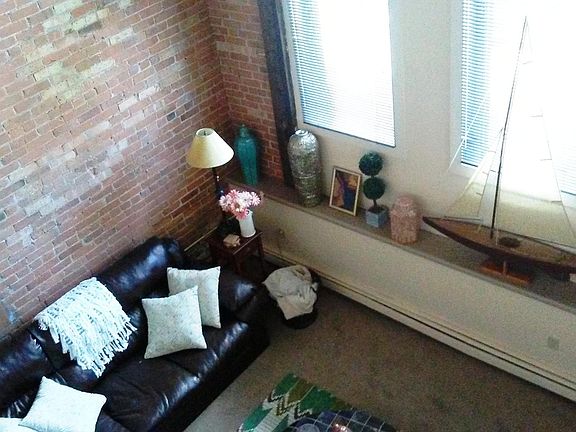 4th image of 233 N Broadway APT 142