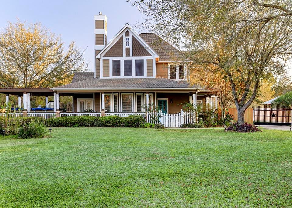 1st image of 2880 Westchester Cir