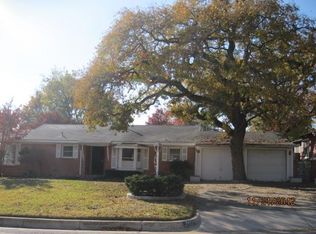 5300 Lambeth Ln, Fort Worth, TX 76112