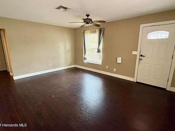 4th image of 7156 Spring Hill Dr