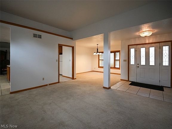 2nd image of 1499 Butterfield Cir