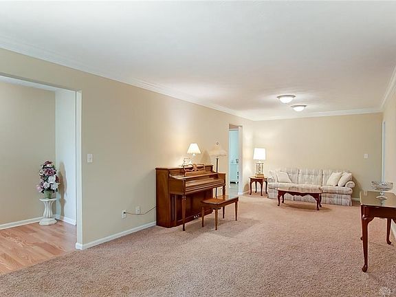 5th image of 2105 Sherwood Forest Dr