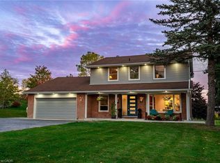 47 Valley Rd, Hamilton, ON L9H 5S4