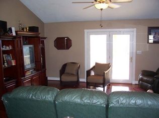 449 Farmington Rd, Gaffney, SC 29341