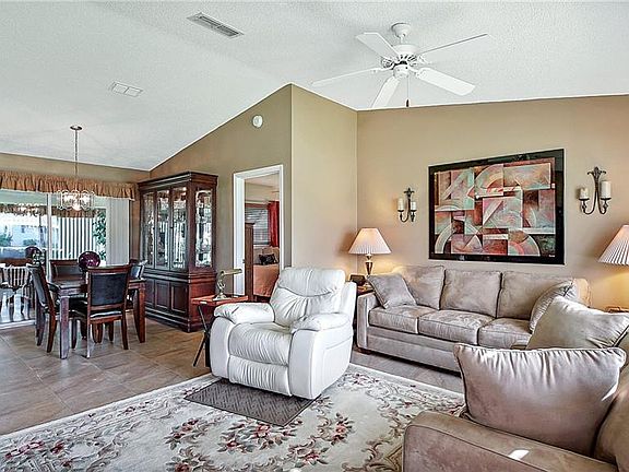 4th image of 17813 SE 95th Ct