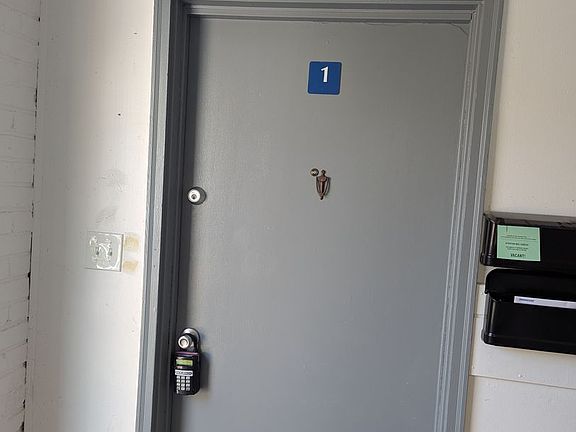 3rd image of 250 Locust St #1