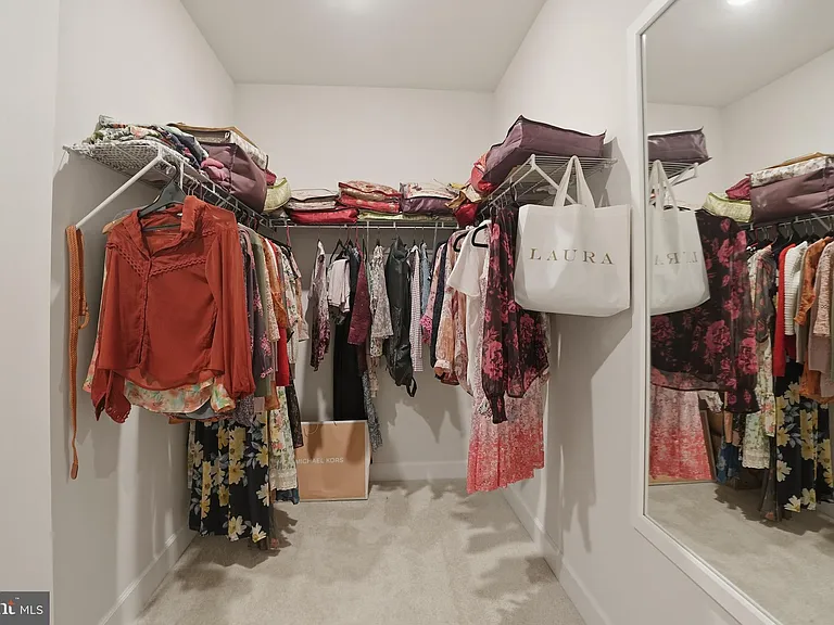 411 W Ponds Edge Dr — Photo 25