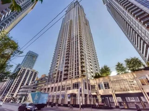 763 Bay St #2812, Toronto, ON M5G 2R3