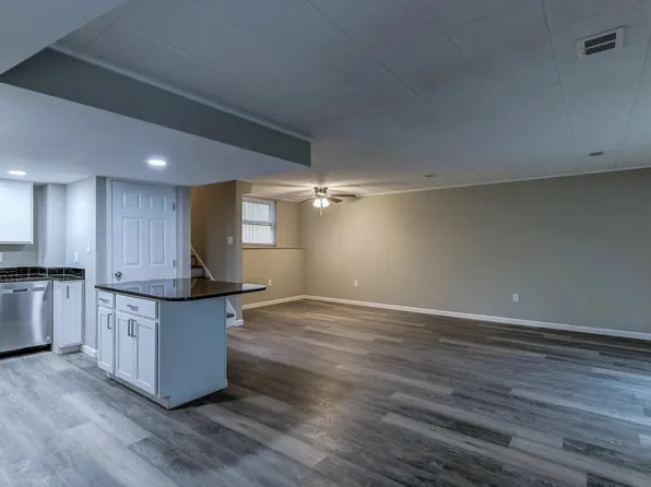2207-2217 Aurora Dr #2215, Pittsburgh, PA 15237