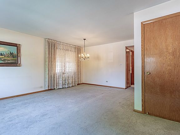 3rd image of 5112 N Major Ave