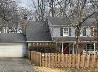 11121 Deborah Dr, Potomac, MD 20854