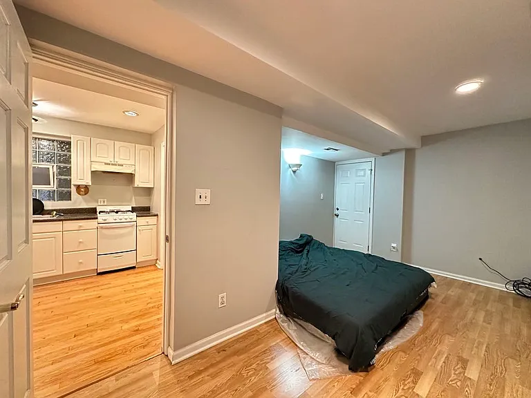 1326 N Claremont Ave #6H — Photo 16