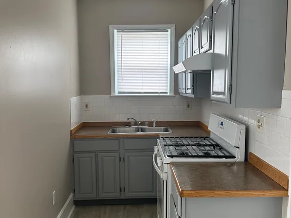 129 Webster Ave APT 1, Providence, RI 02909