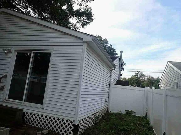 3rd image of 7863 Mayford Ave