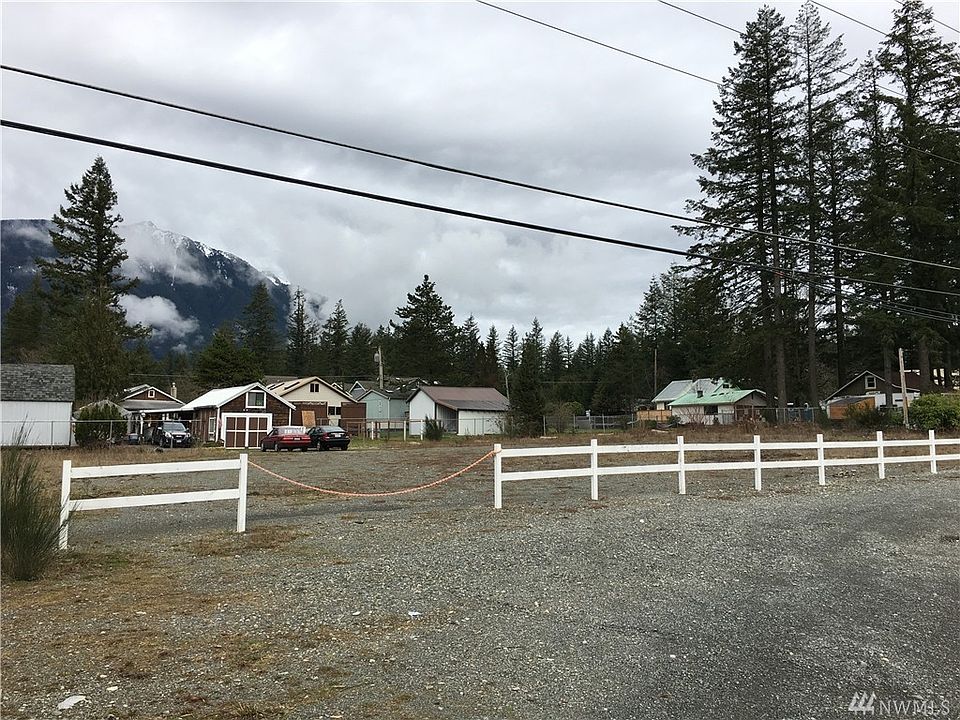 1st image of 45401 SE North Bend Way