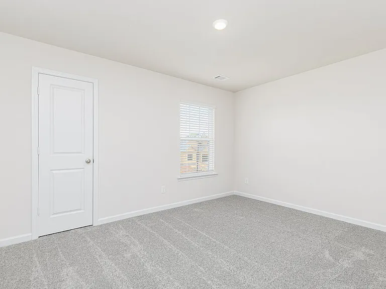 732 Berkeley Dr — Photo 17