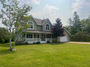 8 Village Ln, Antigonish, NS B2G 2L4