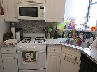 Rented by Rita S Citrin, LREB