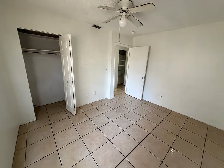 2300 W Cannon Ter NW #B — Photo 18