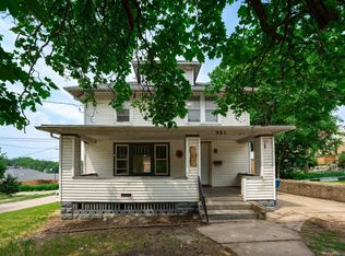 321 S Ottawa Ave, Dixon, IL 61021