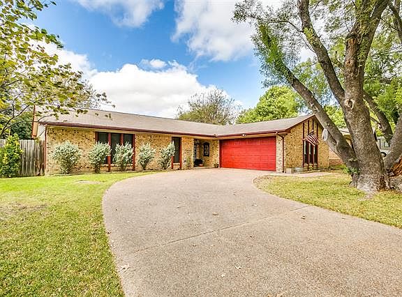 2nd image of 229 Kenshire Dr
