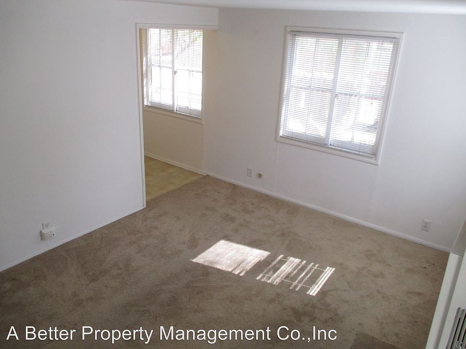 2nd image of 230 Loma Ave APT E